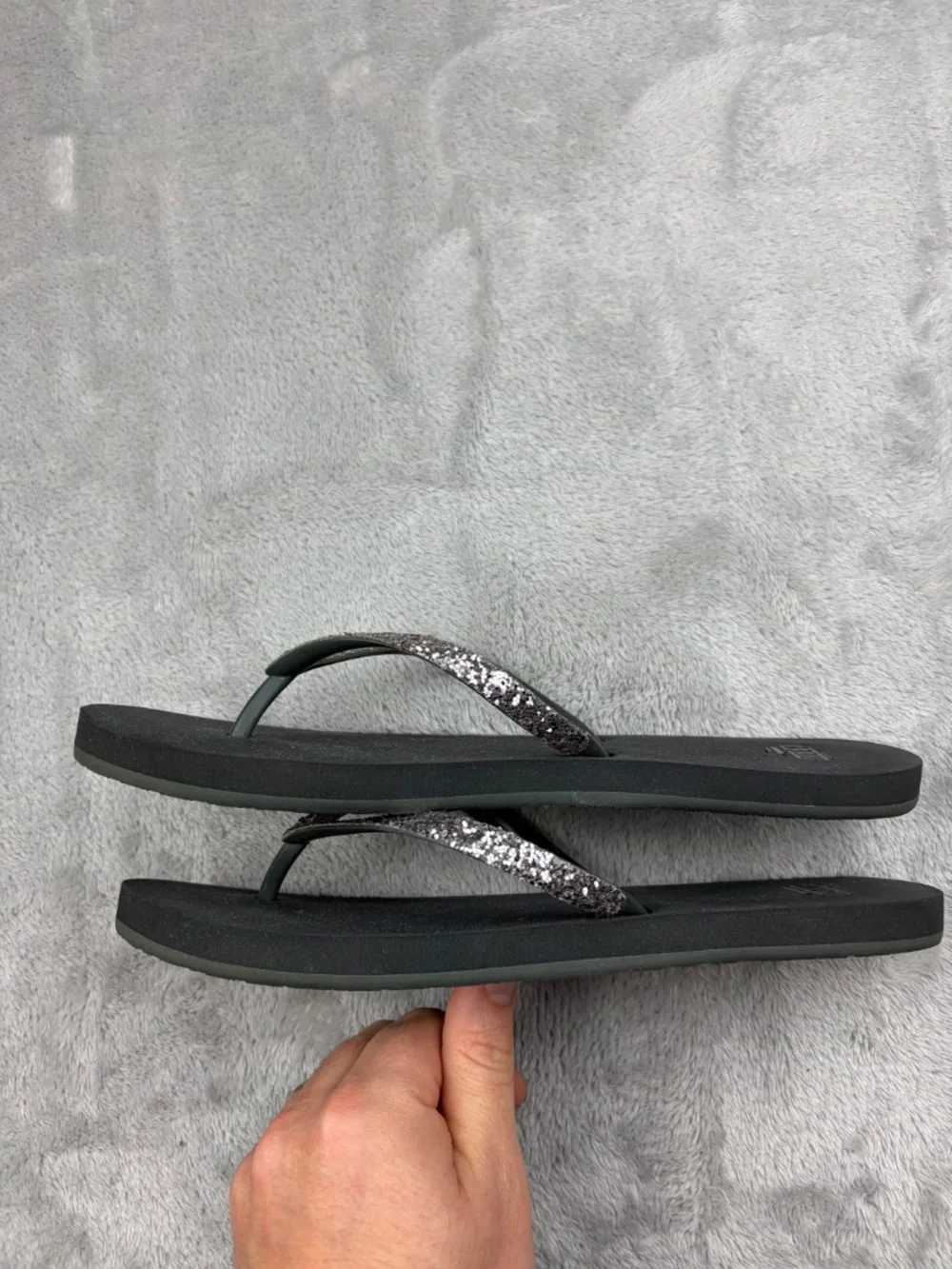 Reef Flip-Flop Sandals Women's Size 6-7 - Picture 4 of 12